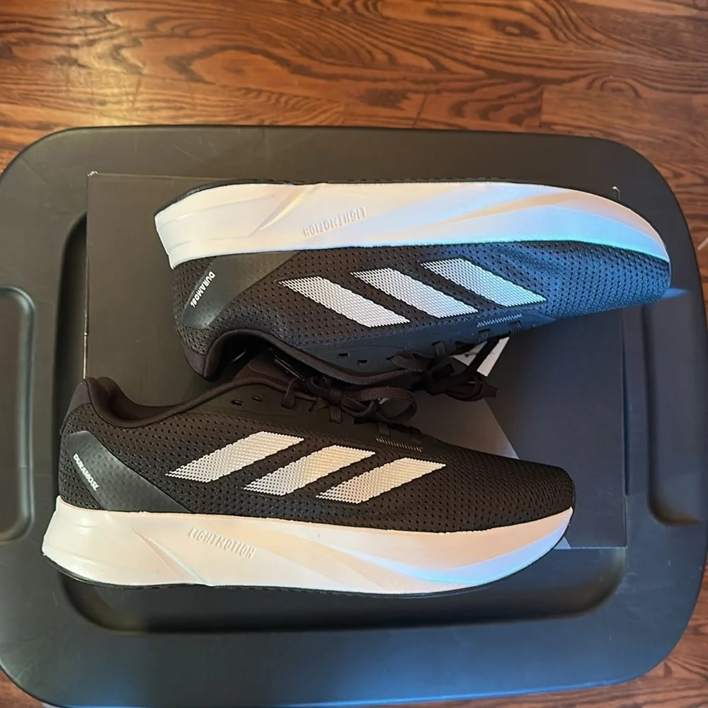 Adidas Men’s Durango SL Wide Black& White Size 11.5 Wide